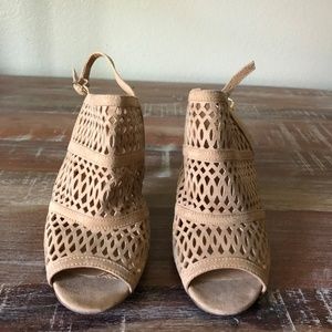 |Kelly&Katie| Slingback sandal heels